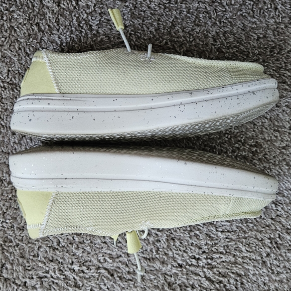 Hey Dude Wendy Rise Yellow size 7 - Picture 4 of 10